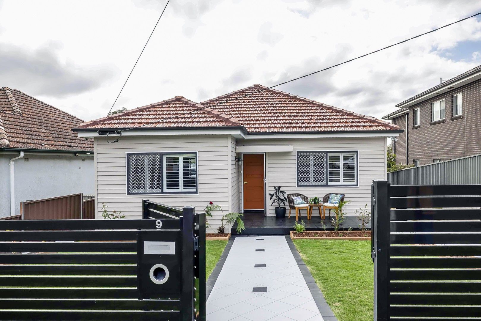6 bedrooms House in 9 Iliffe Street BEXLEY NSW, 2207
