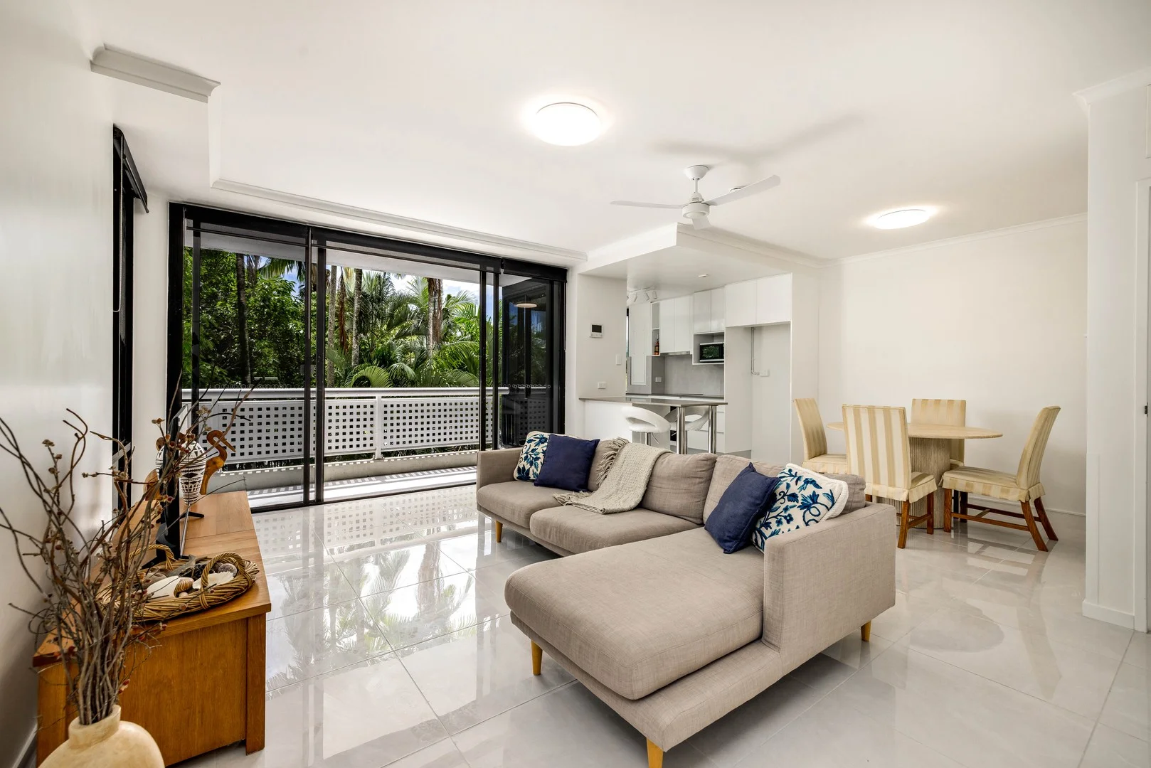 22/219-225 Abbott Street, Cairns North QLD 4870
