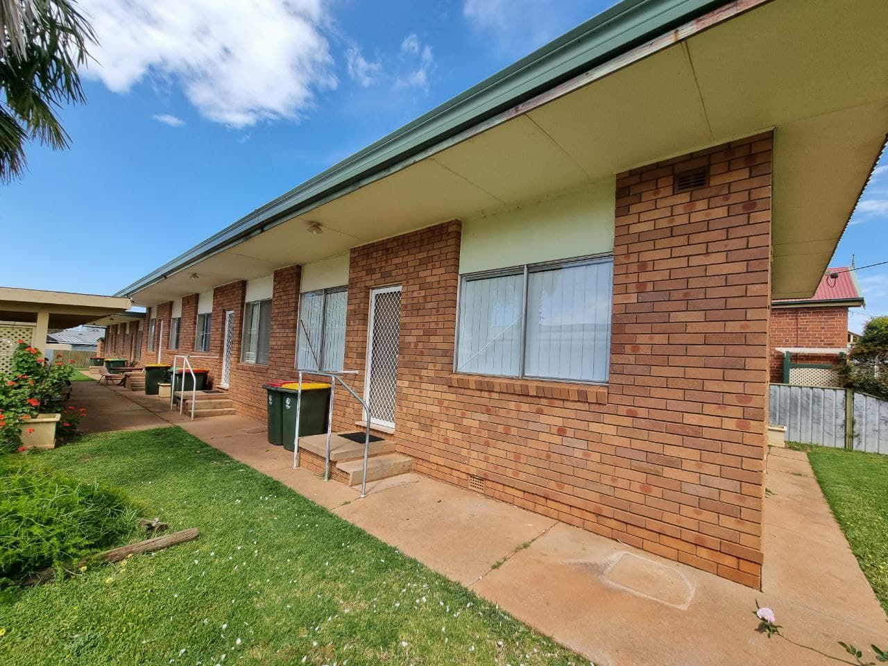 2 bedrooms Apartment / Unit / Flat in 3/41 Bushman Street PARKES NSW, 2870