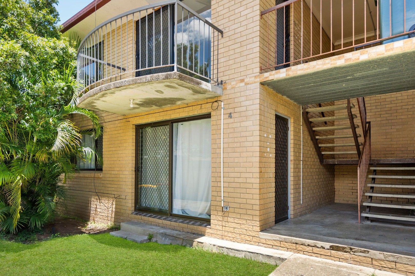 2 bedrooms Apartment / Unit / Flat in 4/17 North Road WOODRIDGE QLD, 4114