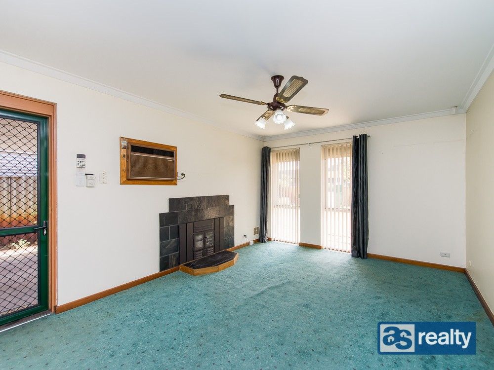 31 Embleton Avenue, Embleton WA 6062, Image 2