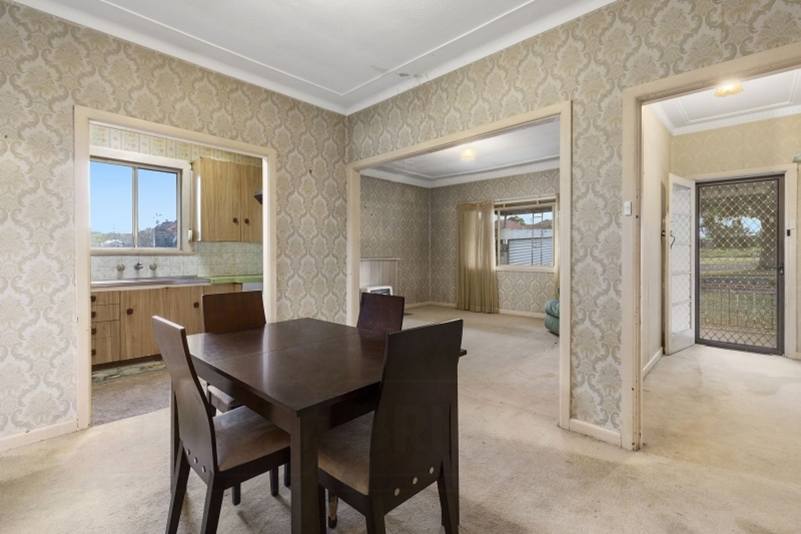 25 Downing Avenue, Regents Park NSW 2143, Image 0