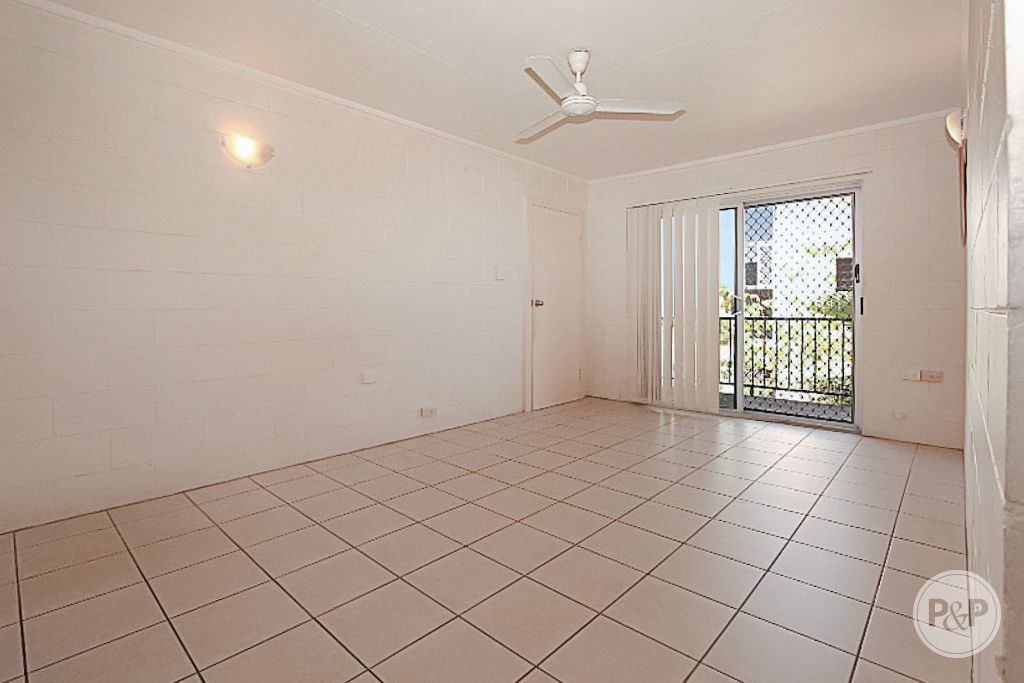 4/15 Maroong Street, Currajong QLD 4812, Image 1