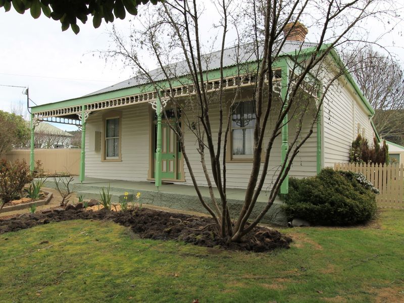 33 Margaret, Beaconsfield TAS 7270, Image 1