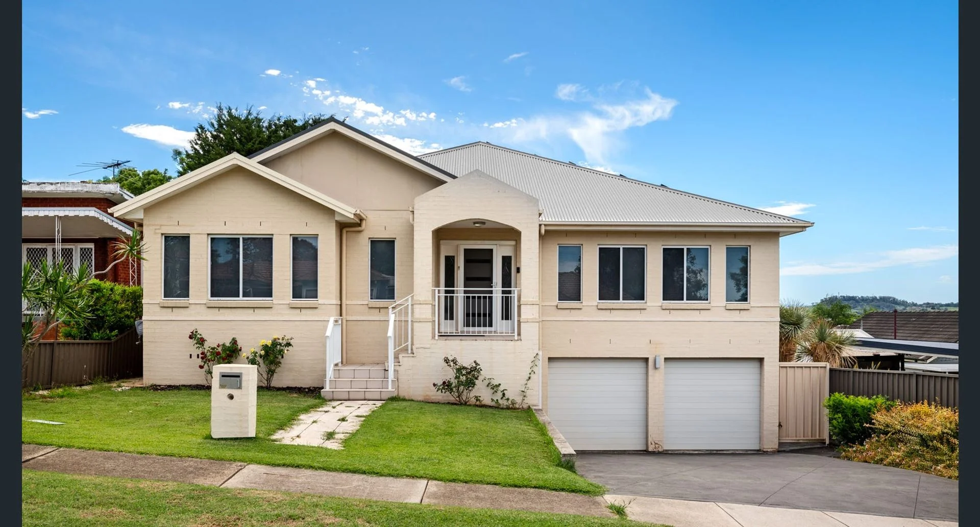 Primary image of 1 Rosalind Cres, Campbelltown NSW 2560