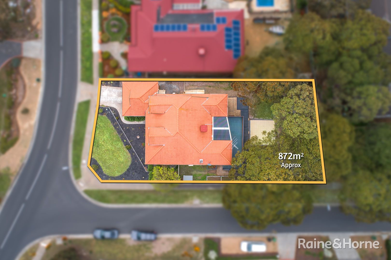 26 Fullwood Drive, Sunbury VIC 3429, Image 2