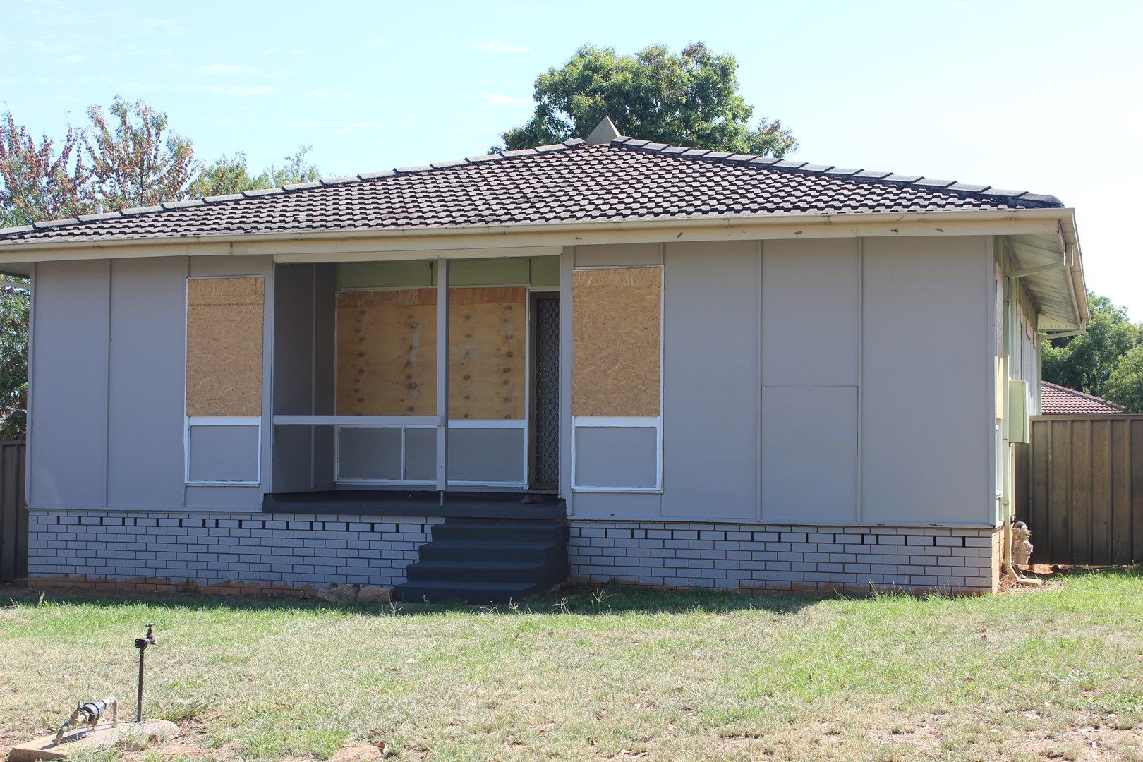 4 Toy Place, Tolland NSW 2650, Image 0
