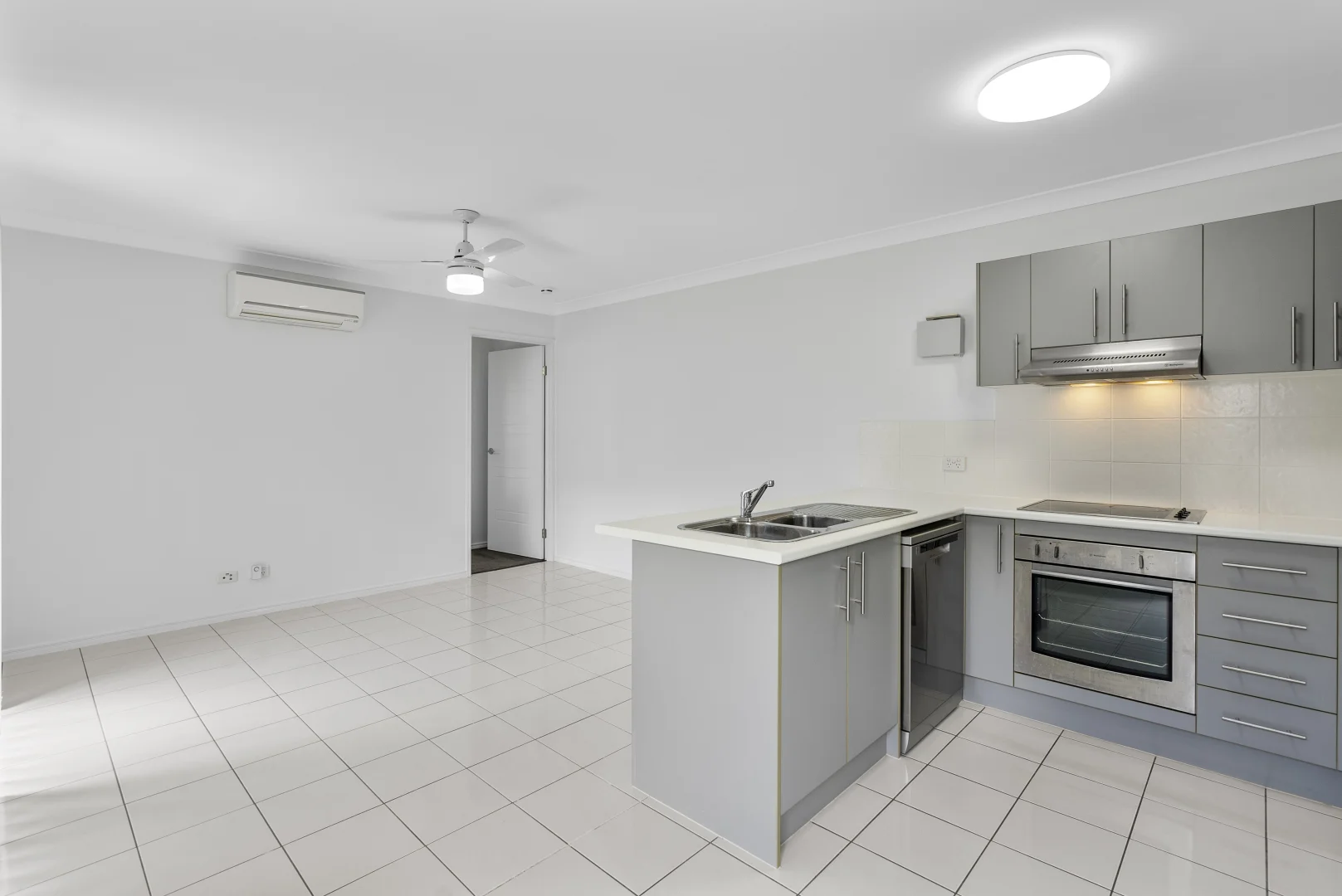 Additional image 3 of 2/43 Hillary Dr, Warner QLD 4500