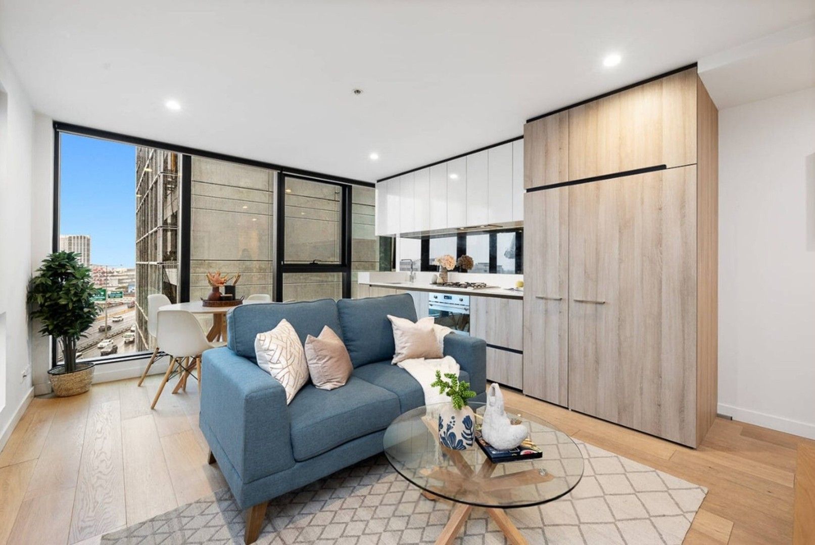 1 bedrooms Apartment / Unit / Flat in 1002/58 Clarke Street SOUTHBANK VIC, 3006