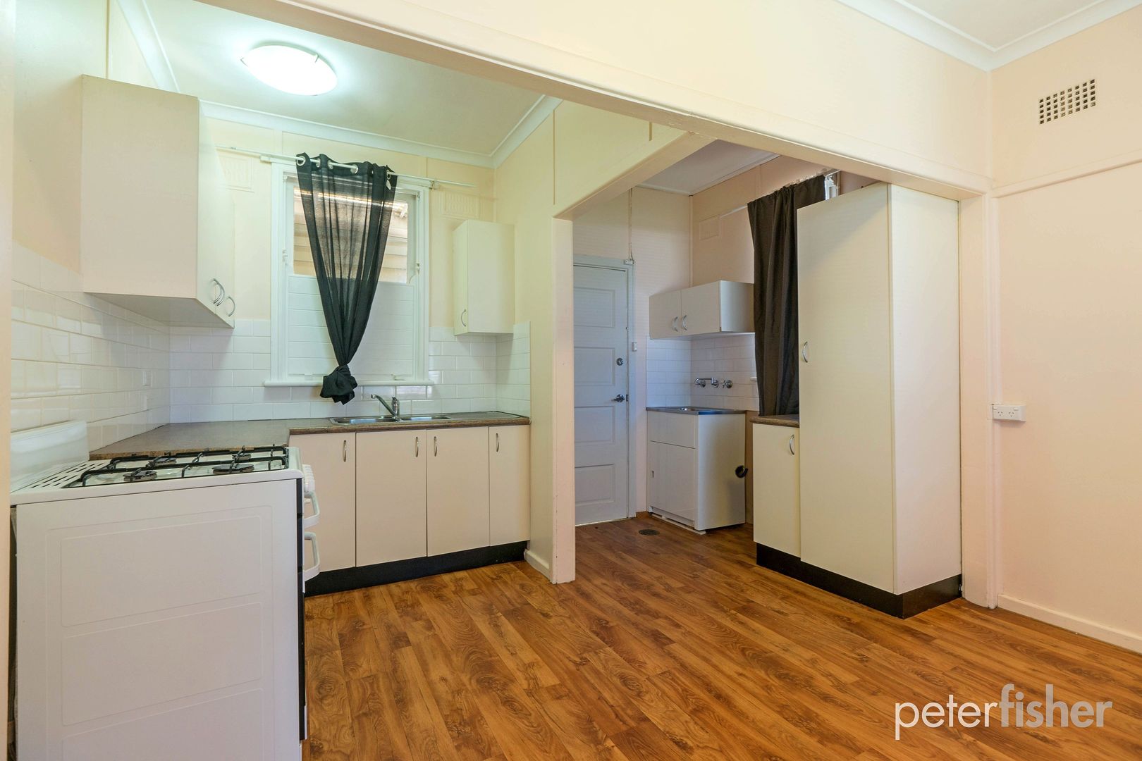 63 Margaret Street, Orange NSW 2800, Image 2