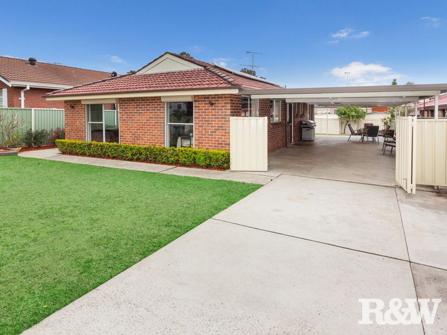 3 bedrooms House in 14 Starlight Place ST CLAIR NSW, 2759