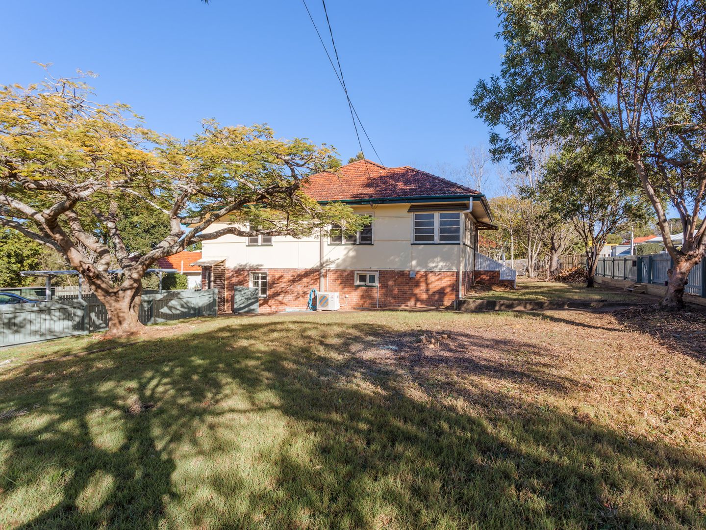 257 Cliveden Avenue, Oxley QLD 4075