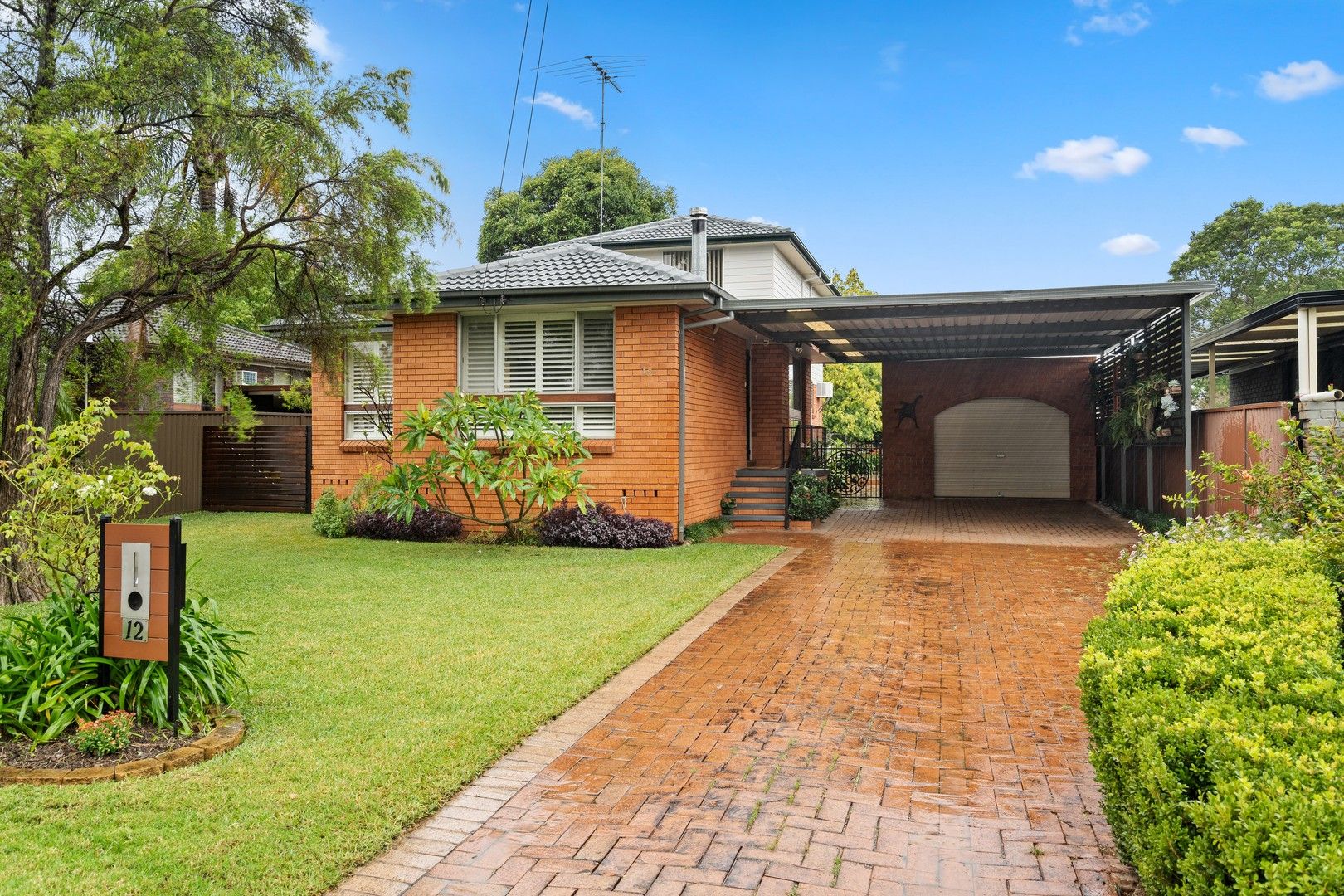4 bedrooms House in 12 Neeta Avenue CAMBRIDGE PARK NSW, 2747