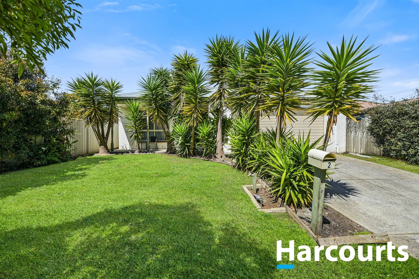 3 bedrooms House in 2 Oakmont Place CRANBOURNE WEST VIC, 3977