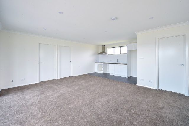 13 Lombardi Circuit, ORAN PARK NSW 2570, Image 1