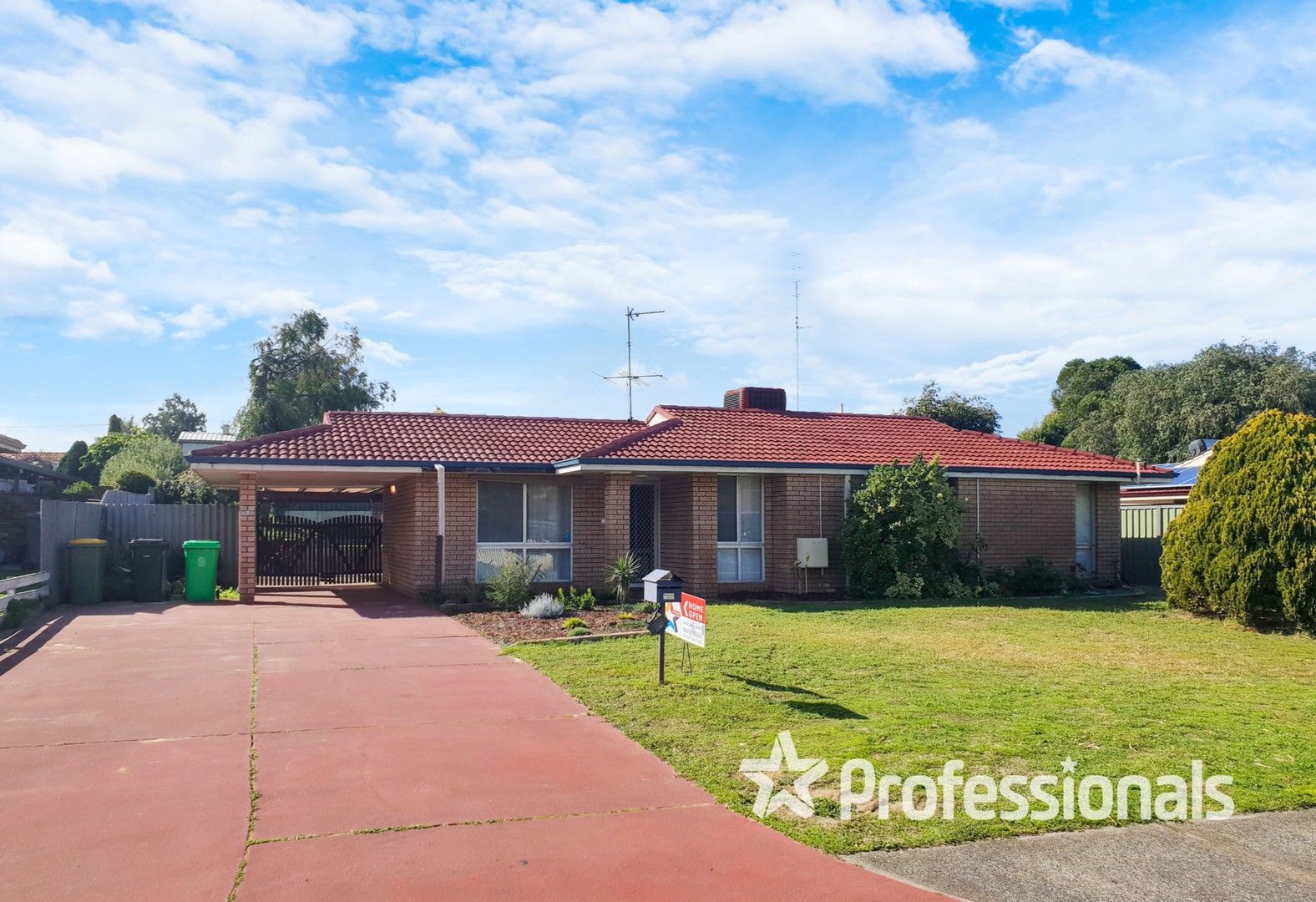 10 Matilda Avenue, Australind WA 6233, Image 0