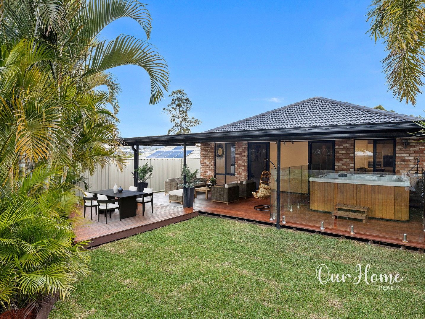 4 bedrooms House in 8 Wanderer Crescent SPRINGFIELD LAKES QLD, 4300