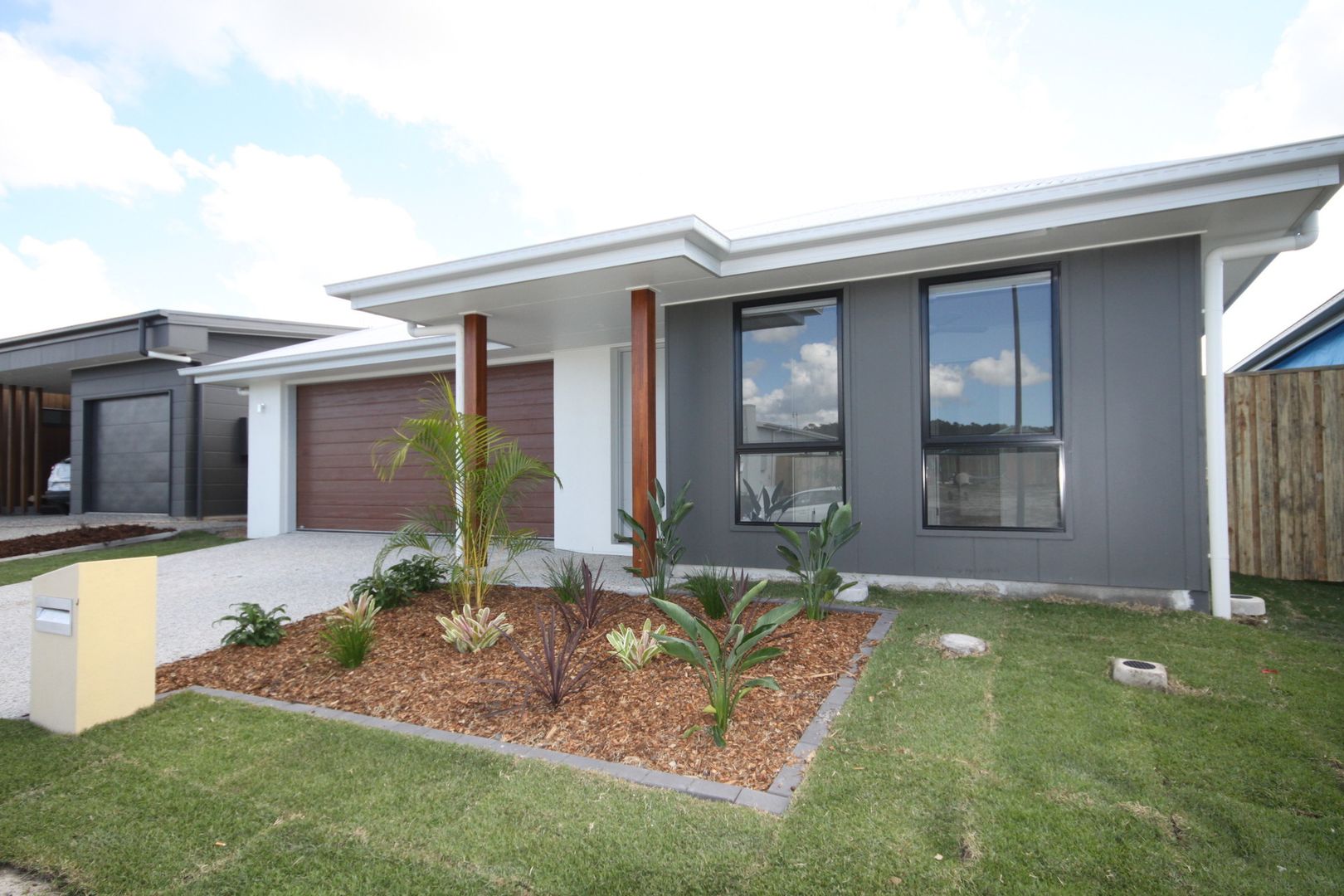 36 Banks Crescent Caloundra West Qld 4551 House For Rent 475 Domain