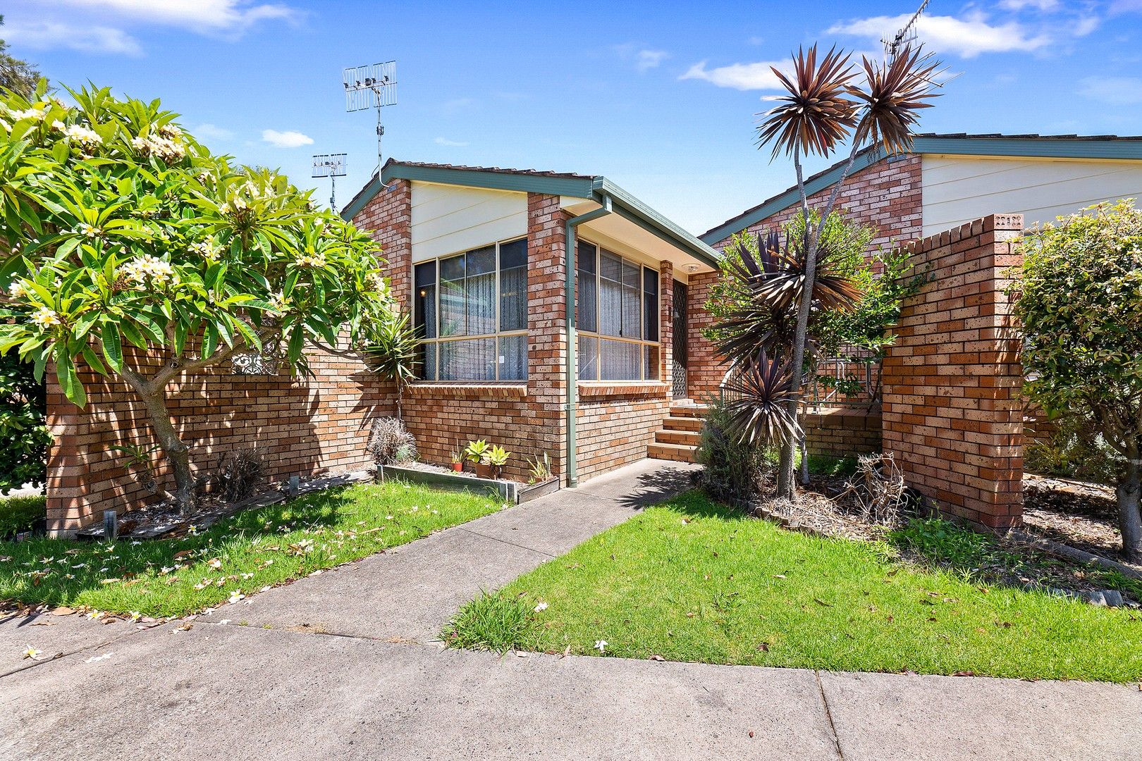 4/6 Eric Fenning Drive, Surf Beach NSW 2536, Image 0