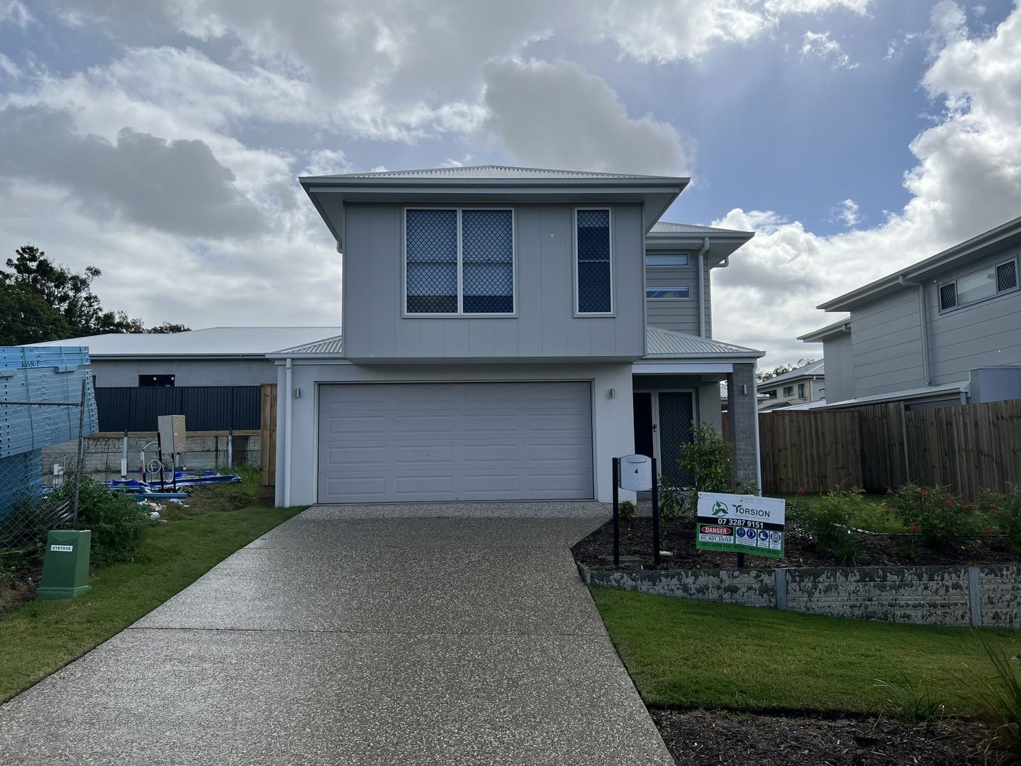 4 bedrooms House in 4 Morganite Street PALLARA QLD, 4110