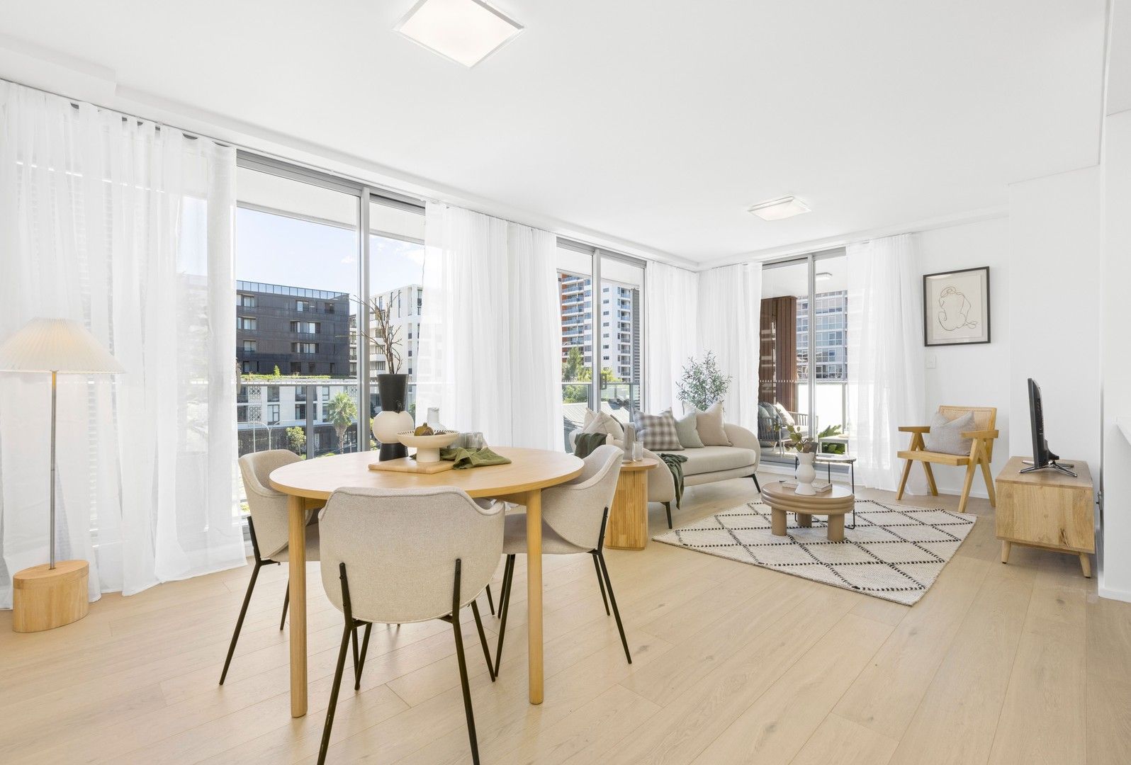 2 bedrooms Apartment / Unit / Flat in 6.04/18-22 Amelia Street WATERLOO NSW, 2017