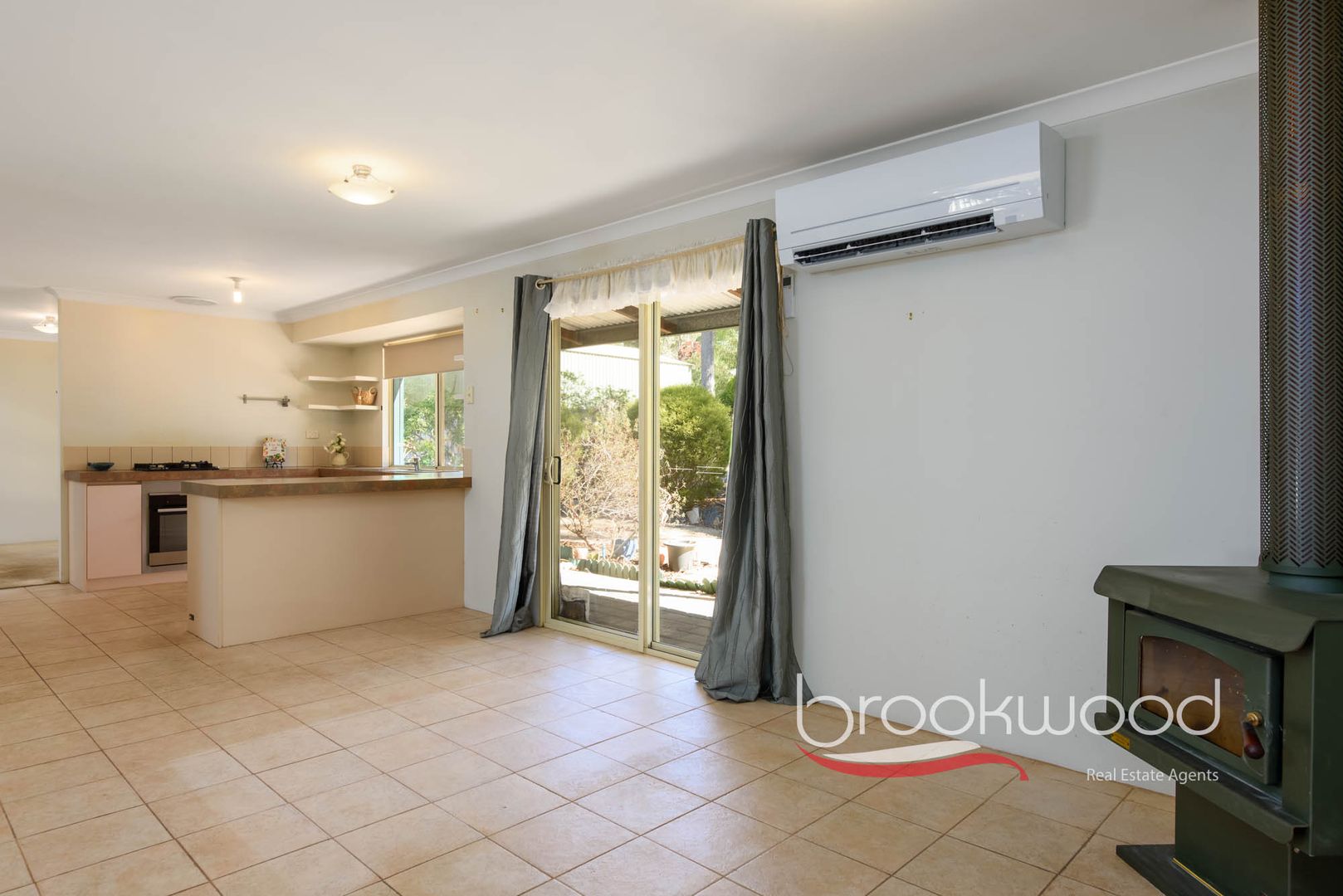 4B Darkan Street, Mundaring WA 6073, Image 2