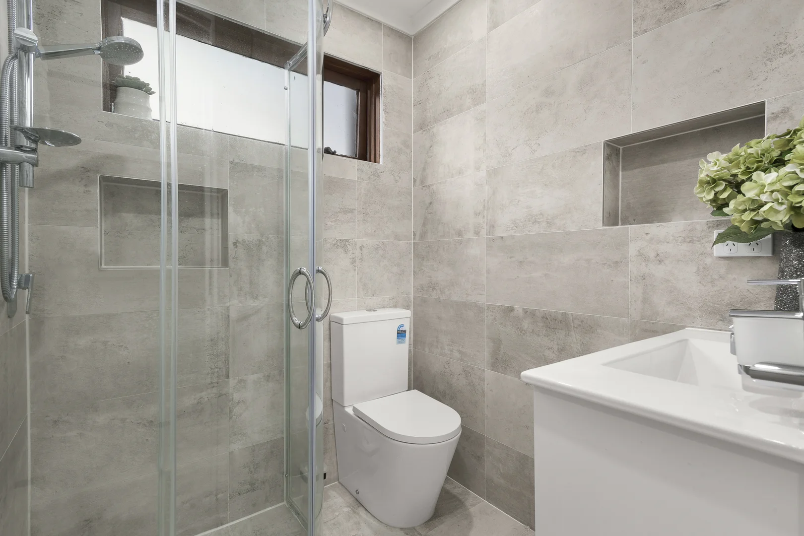 Additional image 8 of 5 Fernlea Crescent, Doncaster East VIC 3109