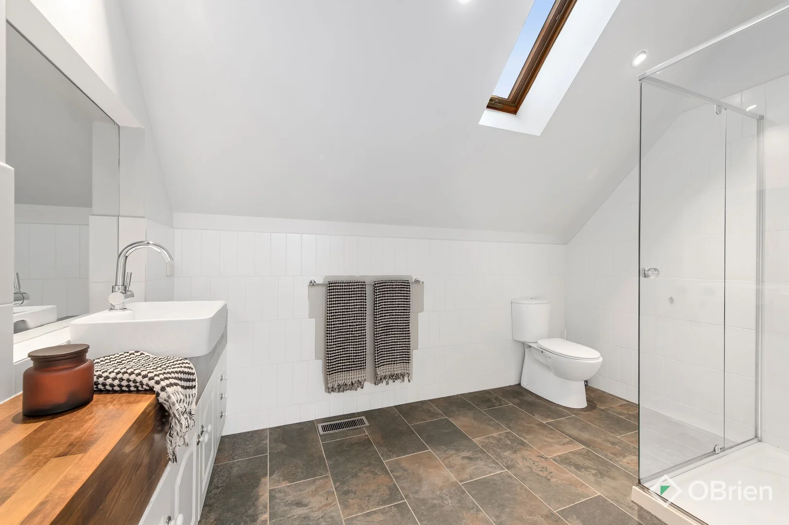 Additional image 7 of 32 Montrose Avenue, Somerville VIC 3912