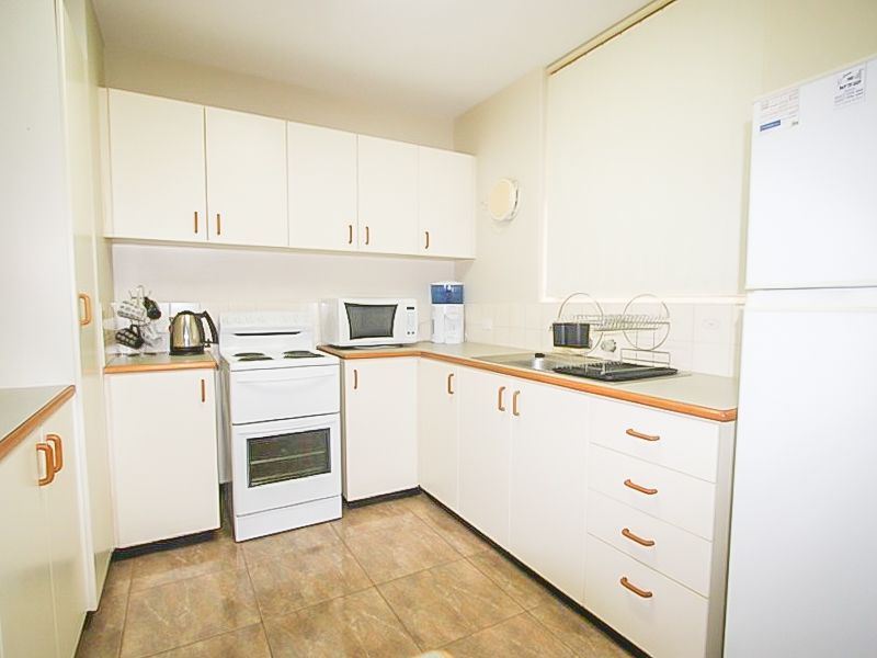 2 bedrooms Apartment / Unit / Flat in 305/15-17 Welsh Street SOUTH HEDLAND WA, 6722