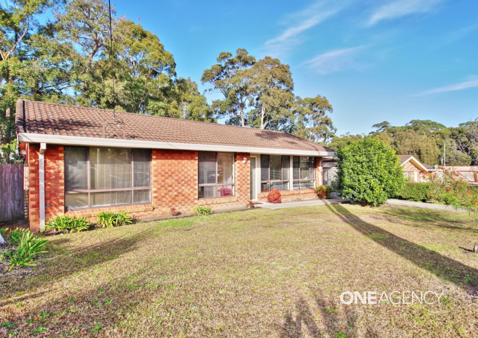 3 bedrooms House in 3 Wahroonga Close ST GEORGES BASIN NSW, 2540