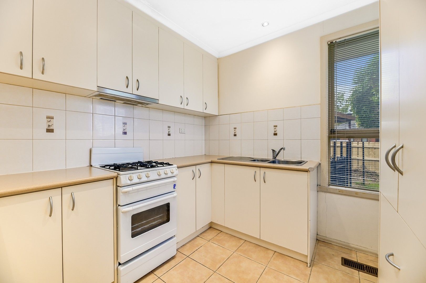 11 Suemar Street, Mulgrave VIC 3170 House For Rent 520 Domain