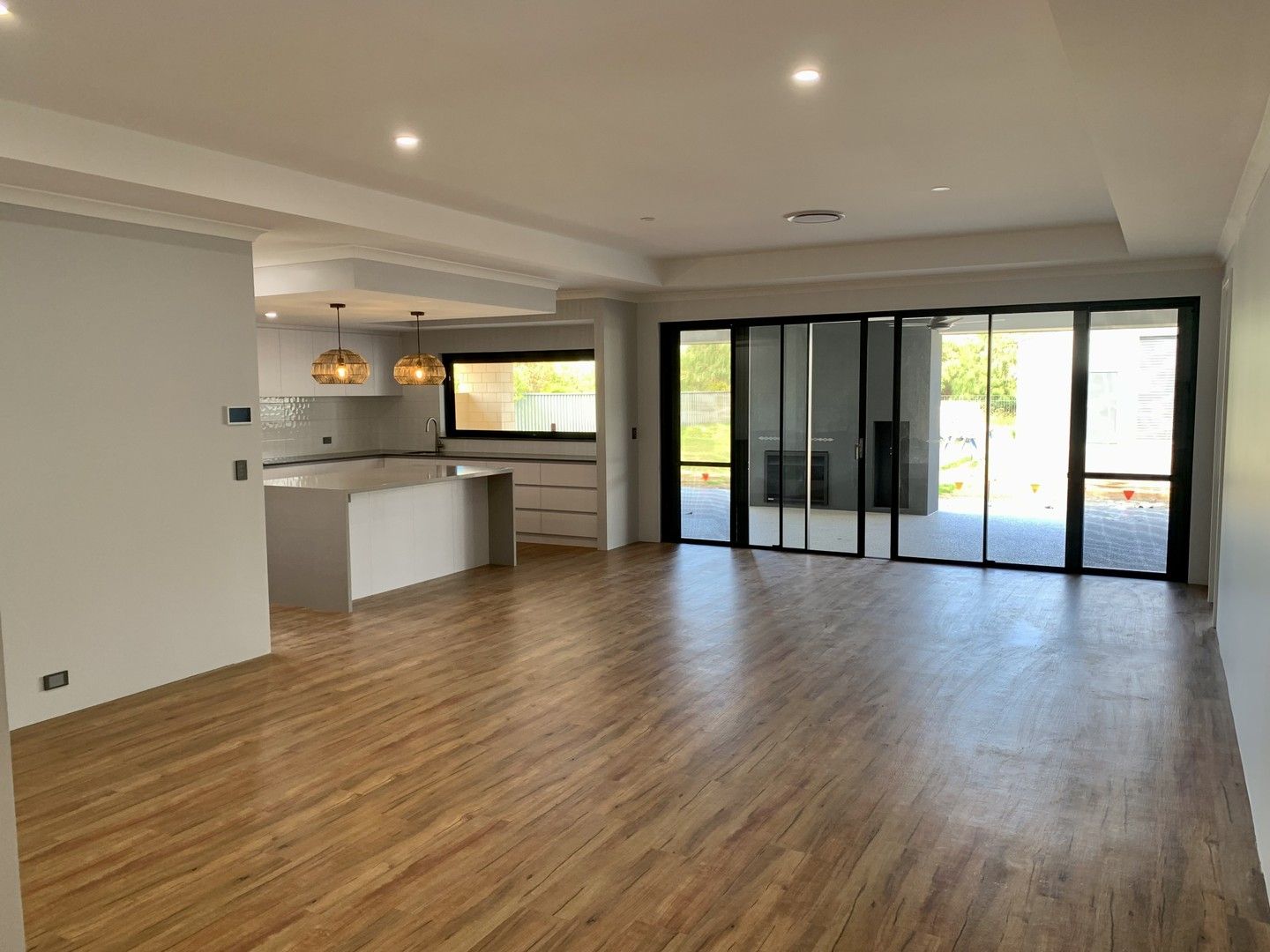 4 bedrooms House in 21 Hawker Approach YALYALUP WA, 6280