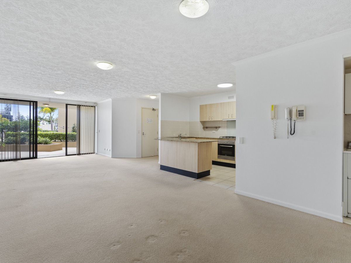 18/4 Park Avenue, Burleigh Heads QLD 4220, Image 1