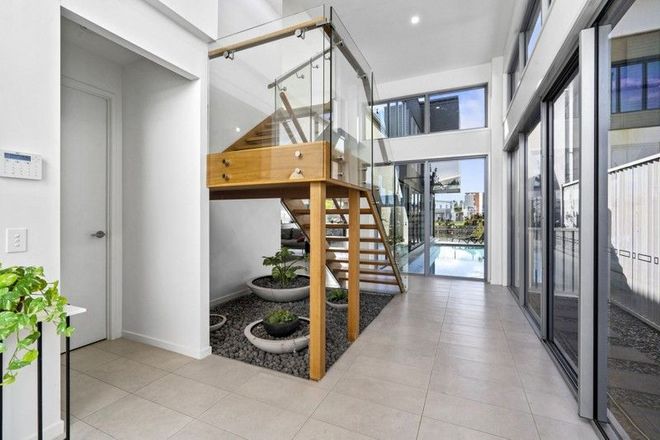 68 North Quay Circuit Hope Island 4212 - Image 6