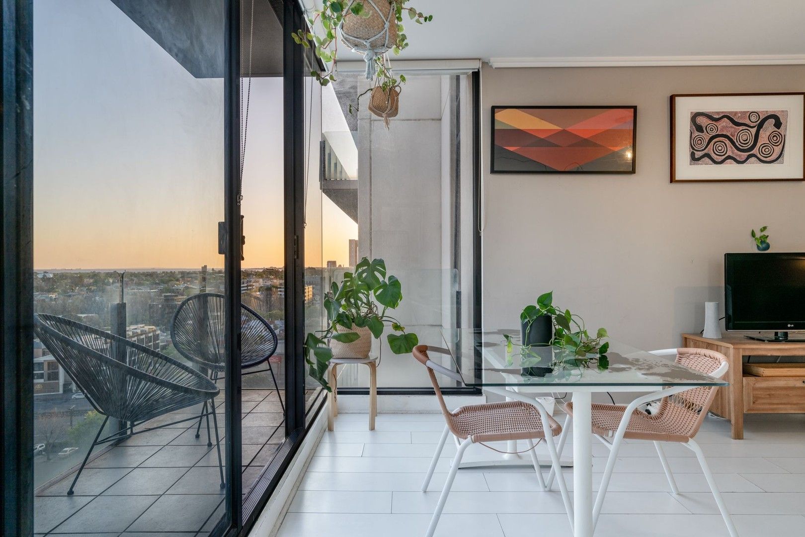 1 bedrooms Apartment / Unit / Flat in 1207/38 Bank St SOUTH MELBOURNE VIC, 3205