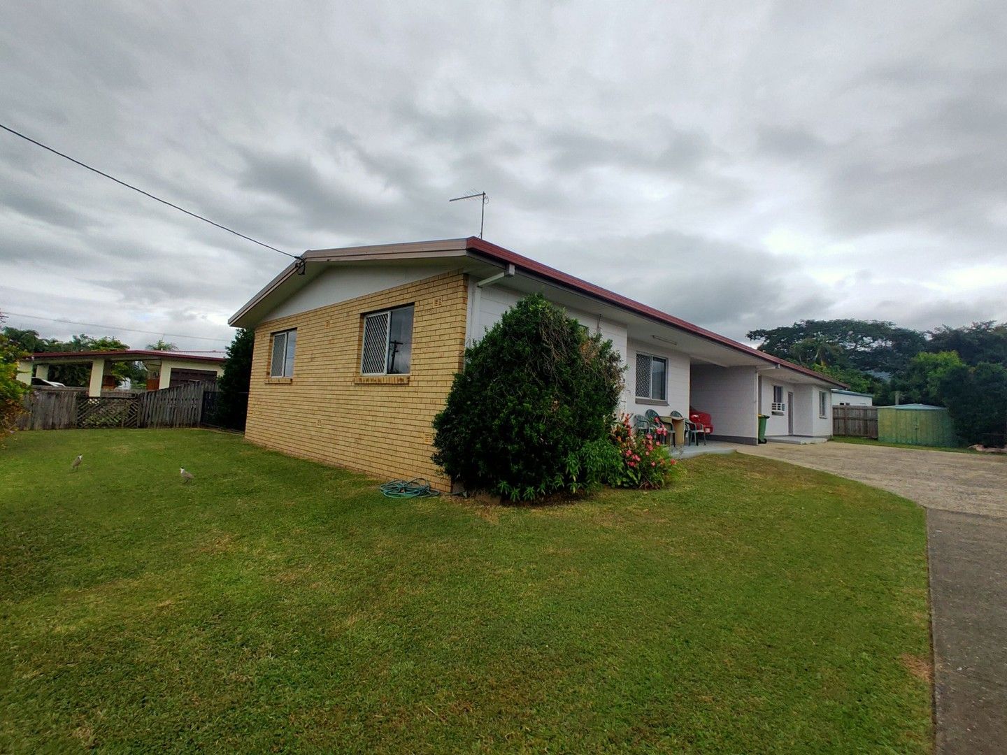 2 bedrooms Apartment / Unit / Flat in 2/16 Mintaro Crescent WOREE QLD, 4868