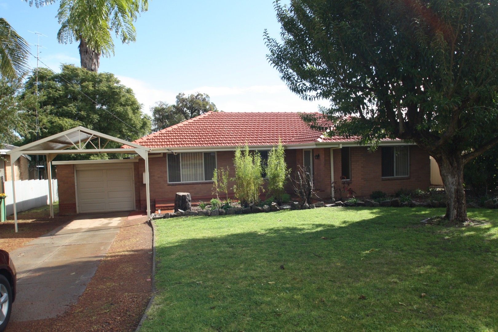 3 bedrooms House in 3 Hesse Street WAROONA WA, 6215