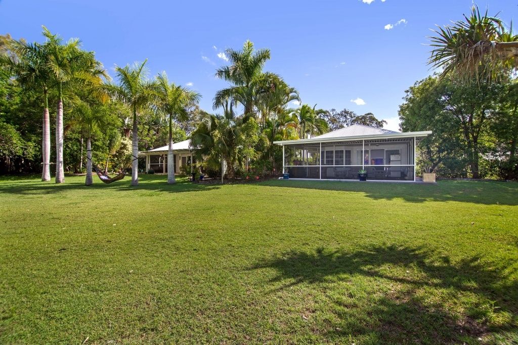 25 Palmwood Drive, Dundowran Beach Property History & Address