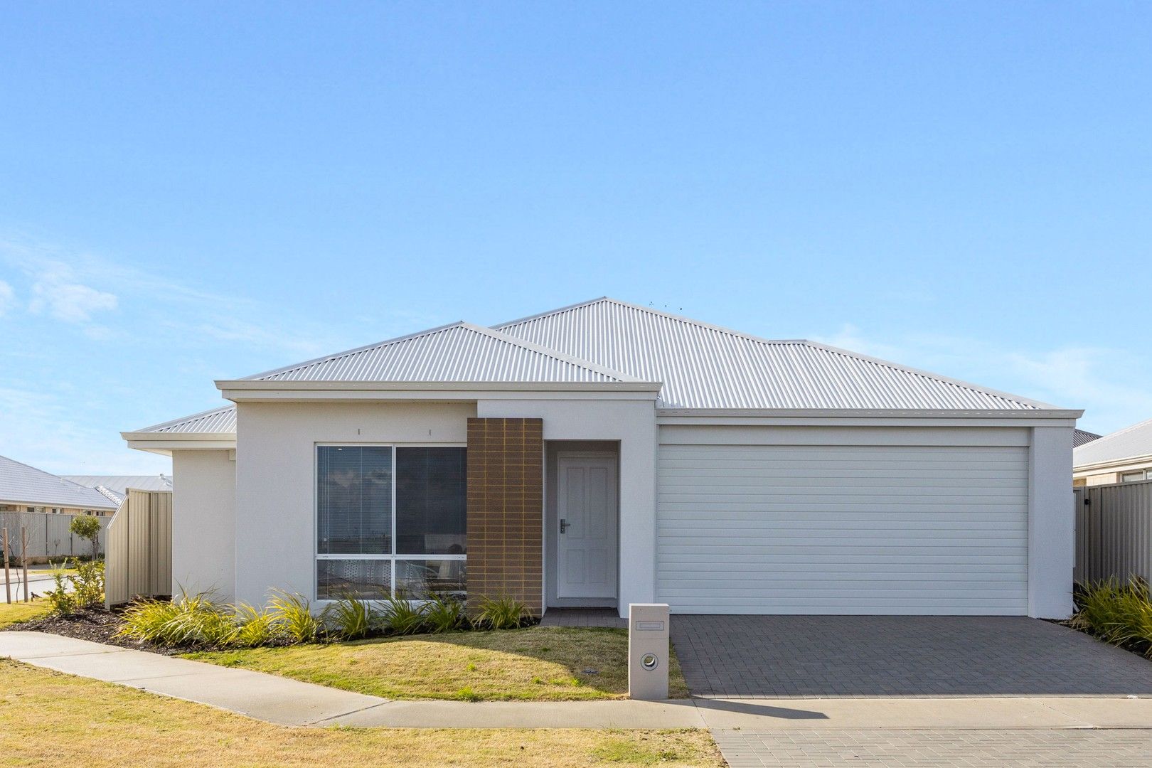 3 bedrooms House in 54 Heath Avenue ALKIMOS WA, 6038