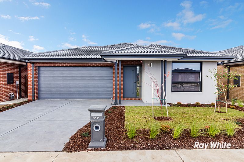 112 Wheelers Park Drive, Cranbourne North VIC 3977, Image 0