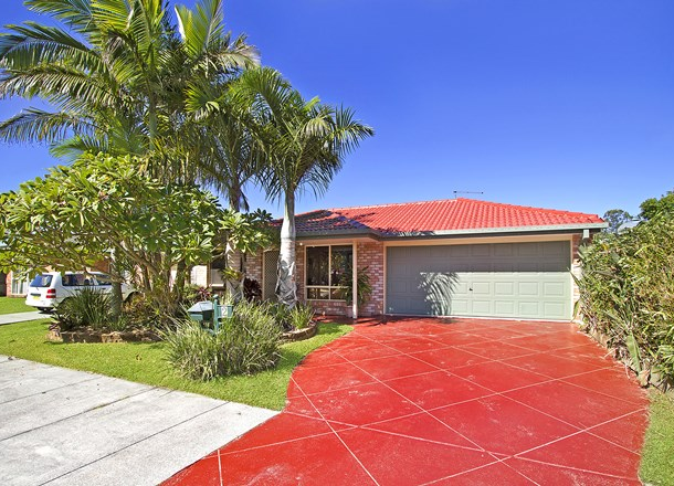 2 Stradbroke Drive, Tweed Heads South NSW 2486