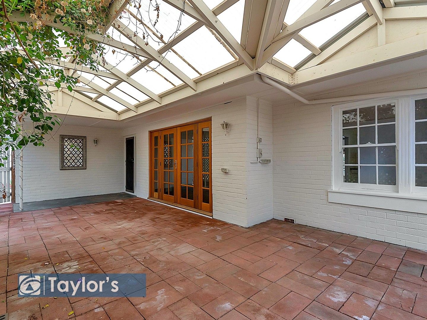 3 bedrooms House in 27 Rialto Avenue PARA HILLS SA, 5096