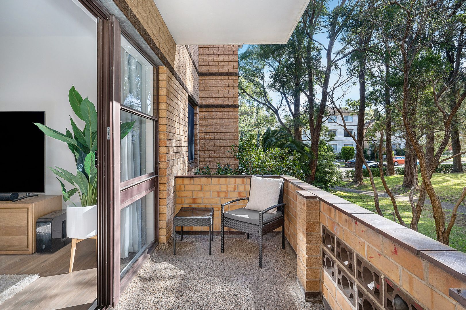 2/24 Jubilee Avenue, Carlton NSW 2218, Image 2