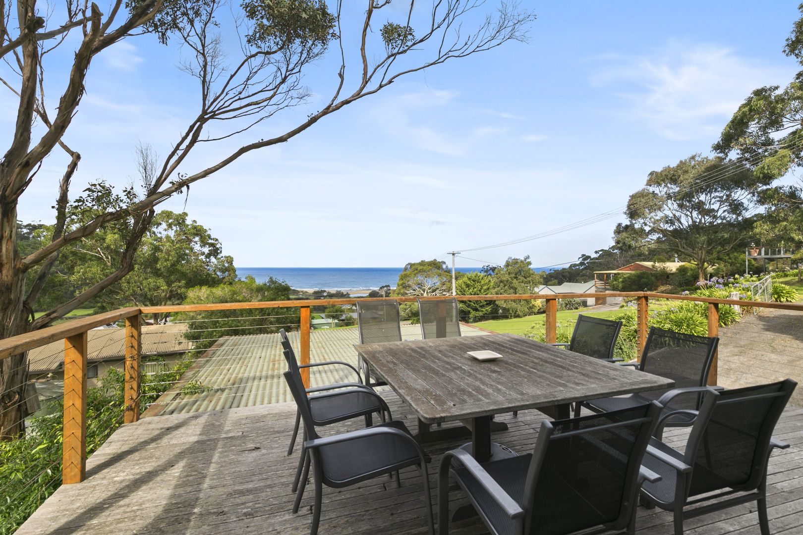 4 Cartra Crescent, River Property History & Address Research