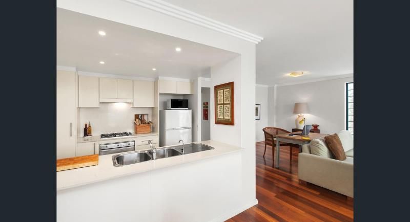2 bedrooms Apartment / Unit / Flat in 8/24-26 Watt Street GOSFORD NSW, 2250