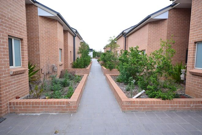 26 3 Bedroom Townhouses For Rent In Granville Nsw 2142 Domain