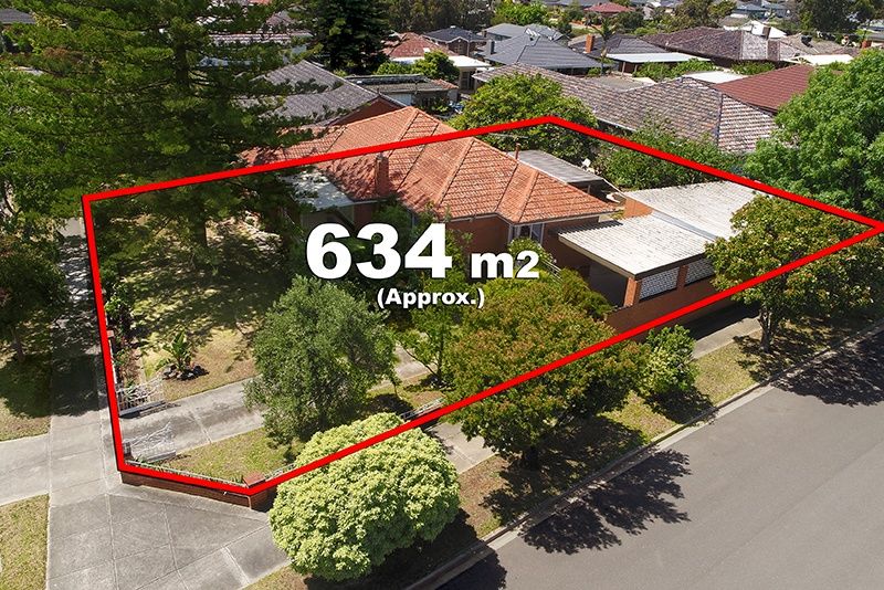 32 Coniston Avenue, Airport West VIC 3042, Image 1