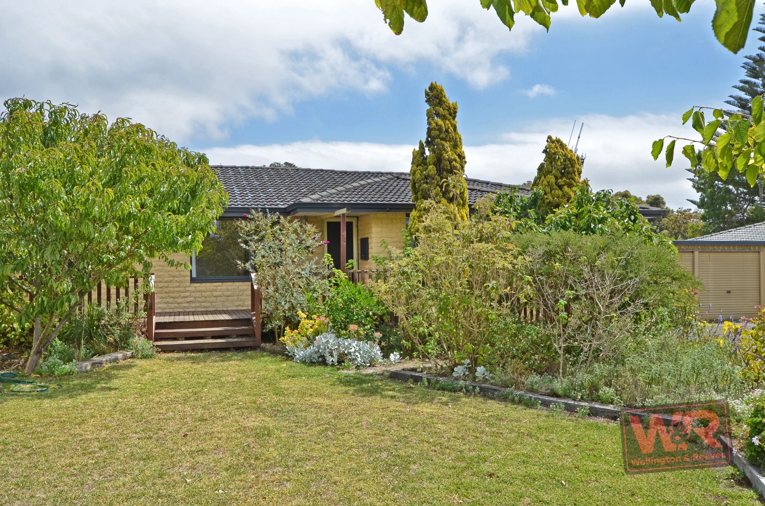 10 Regent Street, Gledhow WA 6330, Image 2