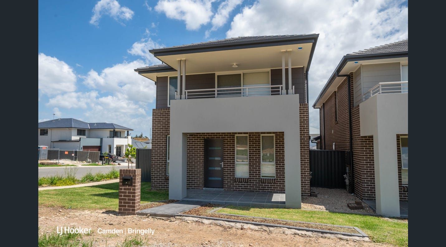 3 bedrooms House in 17 Doubletail Lane DENHAM COURT NSW, 2565