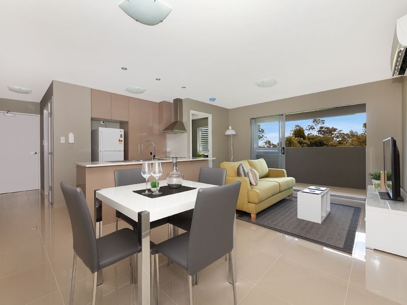 2 bedrooms Apartment / Unit / Flat in 4/85 Queens Road EVERTON HILLS QLD, 4053